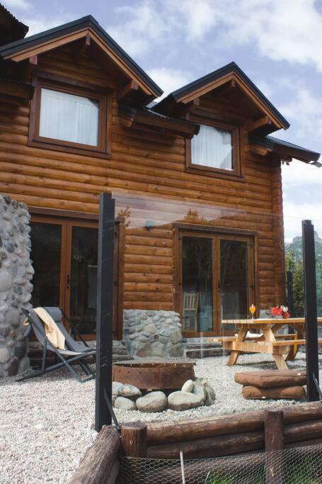 Cabana Frente Al Lago Meliquina 外观 照片